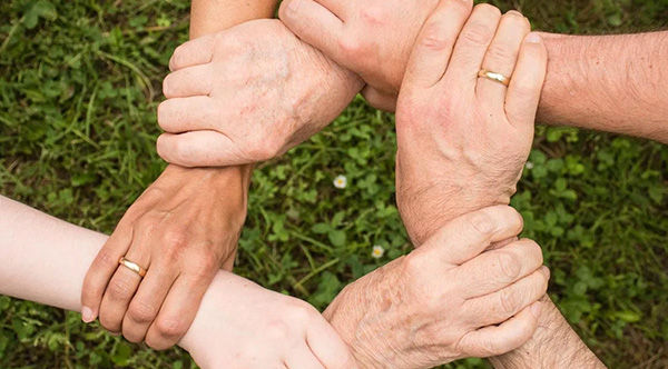 江蘇普萊克紅梅色母料股份有限公司,色母料，白母料，紅梅功能母料，抗靜電母料，開(kāi)口母料，功能母料，色母粒，功能母粒，夜光母粒，塑料母粒，黑色母粒，白色母粒，塑料配色，紅梅，塑料母粒，普萊克紅梅色母料，無(wú)紡布母料，無(wú)紡布色母粒